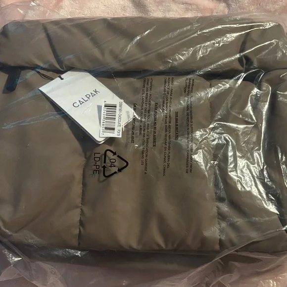 Calpak Luka Duffle Chocolate Brand New with Tags - Picture 4 of 4